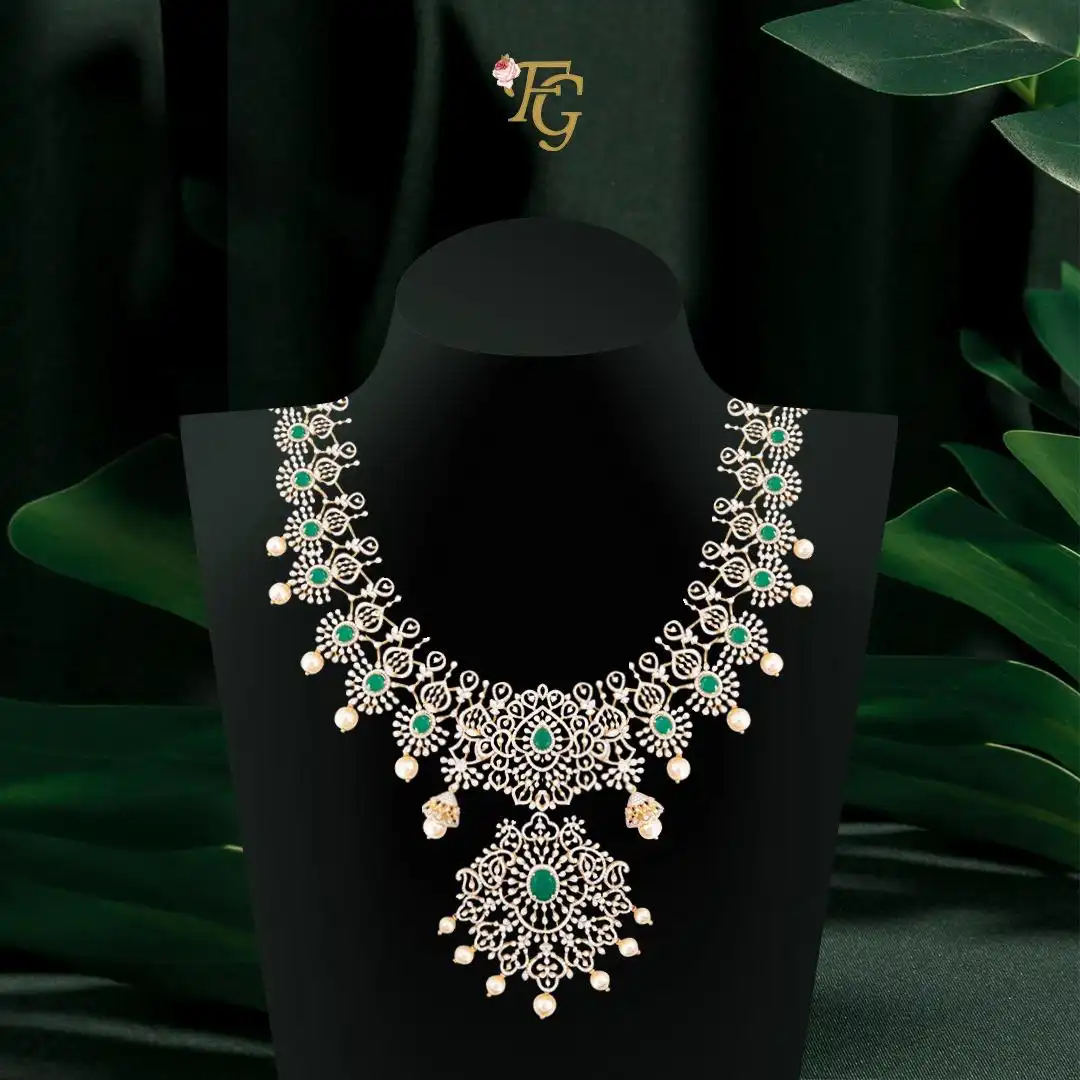 Diksha Rajawat: Jeweller at Fulchand Gulabchand, Thane Mumbai